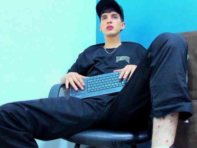 Jheampiero Jheampiero