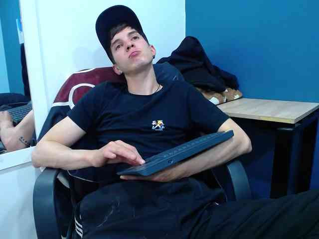 Jheampiero Jheampiero