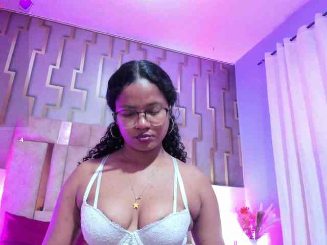 emma-arias webcam