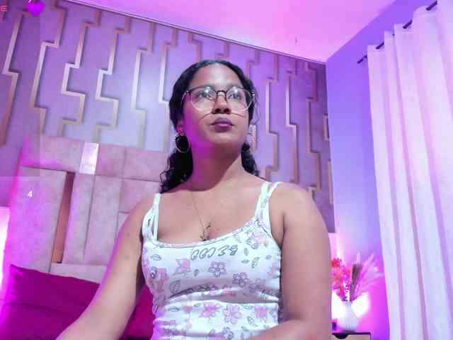 emma-arias webcam