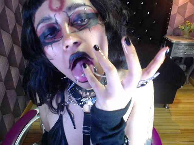CountessBathory webcam