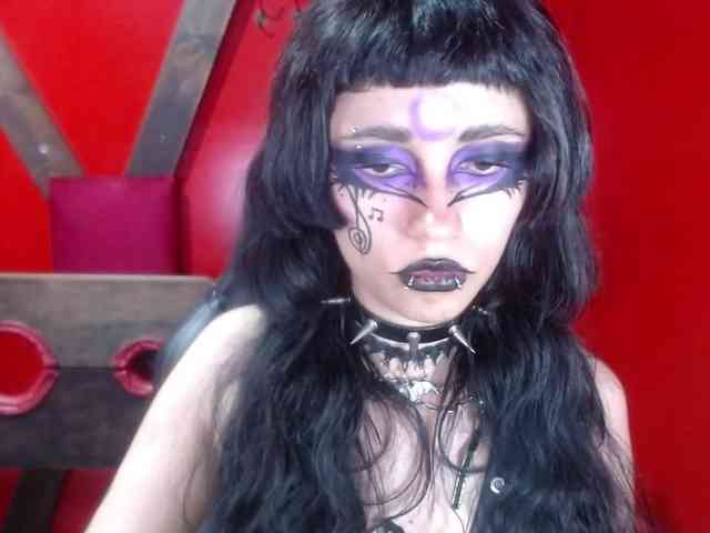 bathoryariax's webcam live show