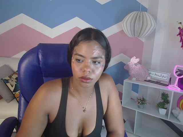 maite-ebony webcam