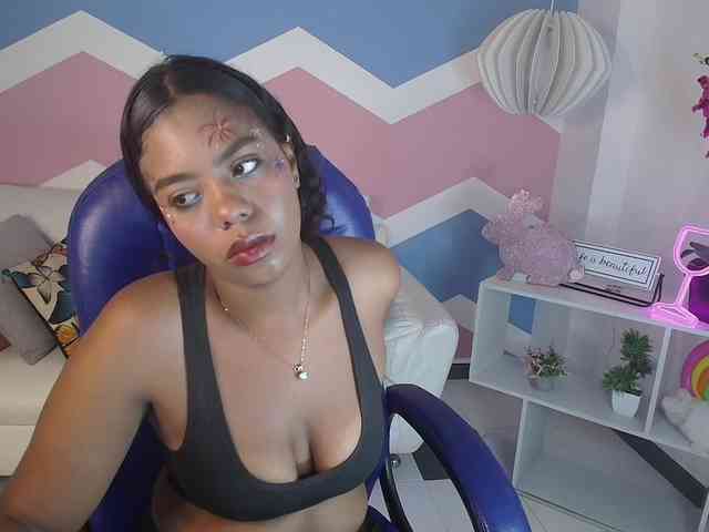maite-ebony webcam