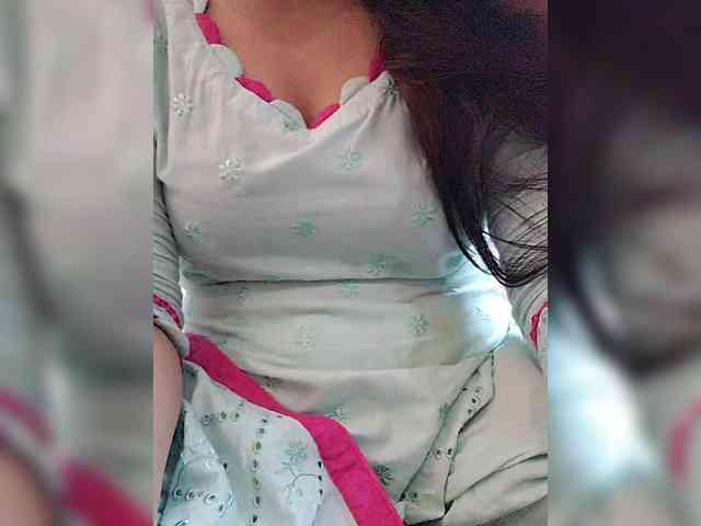 Sairakhan95 webcam