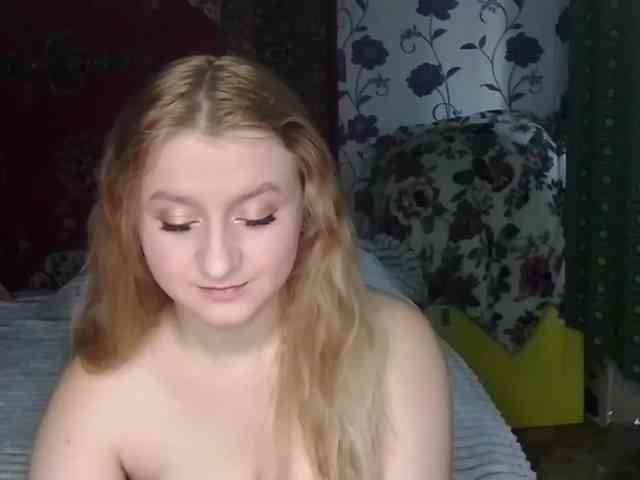 NicoleAniston19 webcam