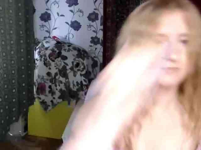 NicoleAniston19 webcam
