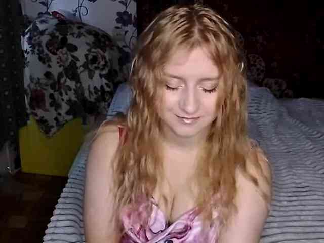 NicoleAniston19 webcam