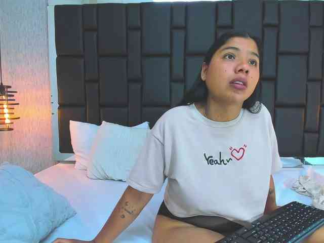 lunawildvc webcam