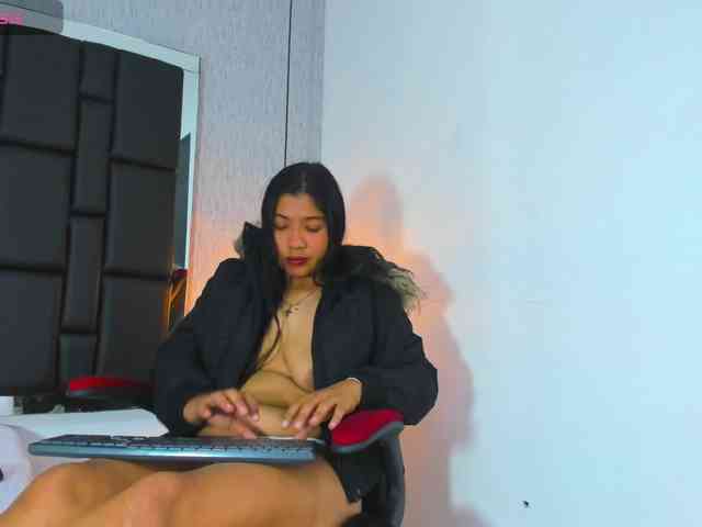 lunawildvc Live Webcam on BongaCams