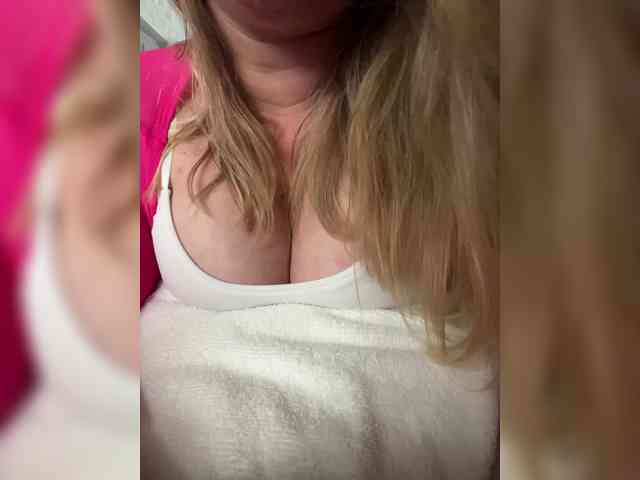 Katarin2711 webcam