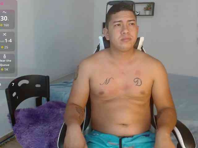 Couplefantasy30 webcam