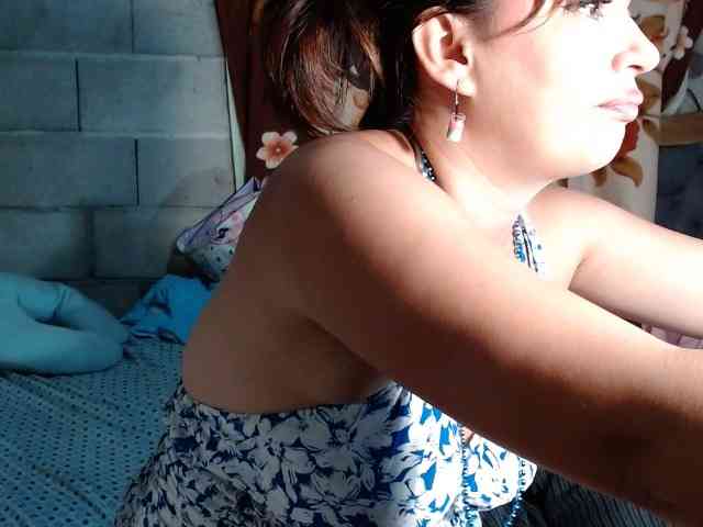 Couplefantasy30 webcam