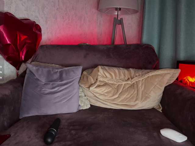 PinkFoxya's BongaCams show and profile