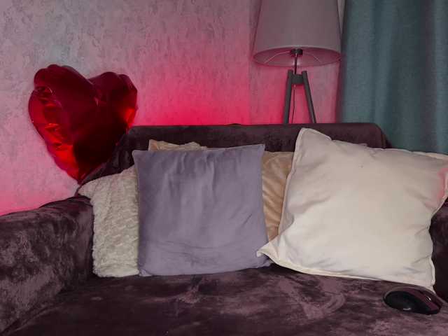 PinkFoxya's BongaCams show and profile