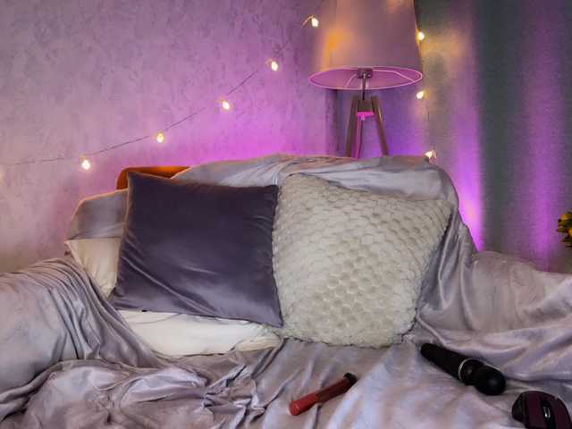 PinkFoxya's BongaCams show and profile