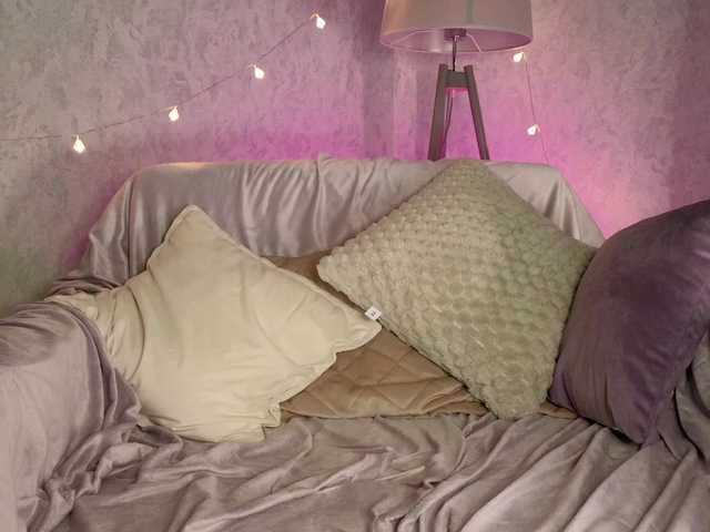 PinkFoxya's BongaCams show and profile