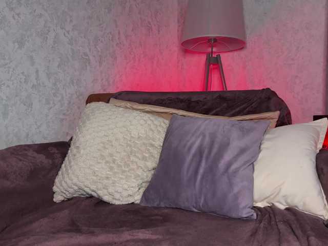 PinkFoxya from BongaCams