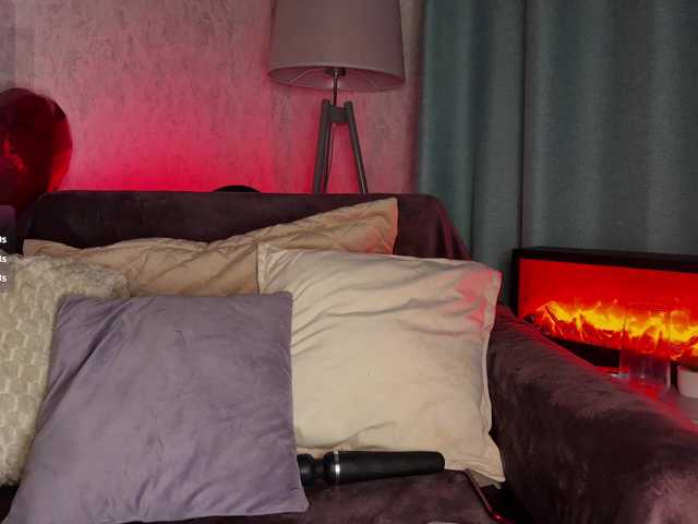 PinkFoxya's BongaCams show and profile