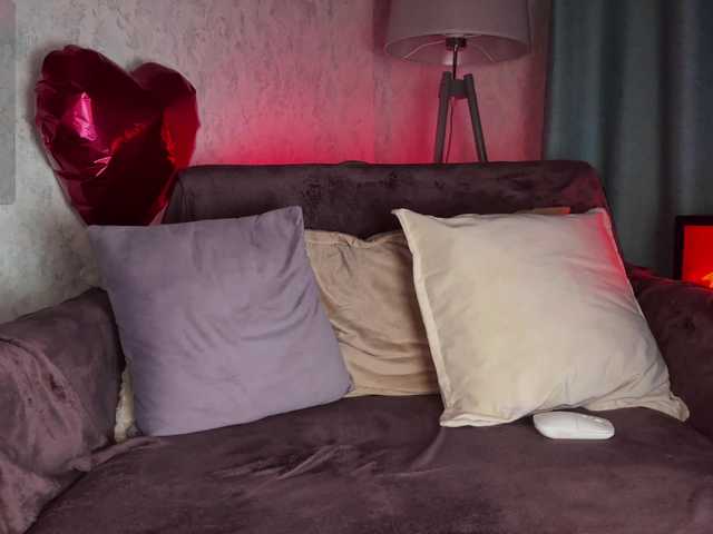 PinkFoxya's BongaCams show and profile