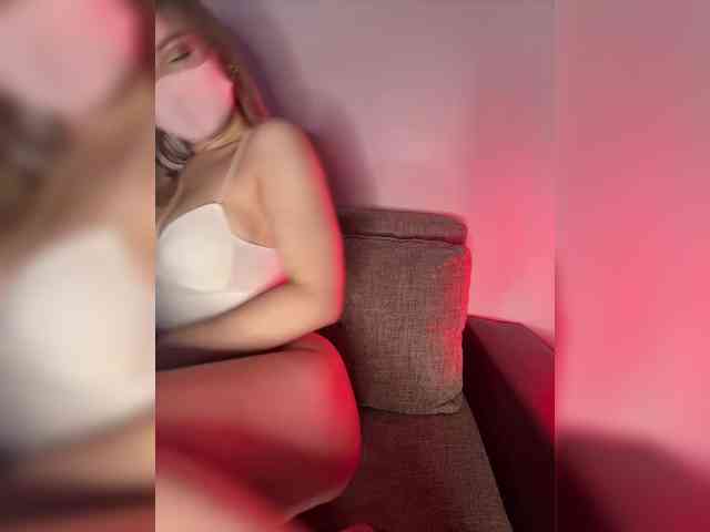 PinkFoxya's webcam live show