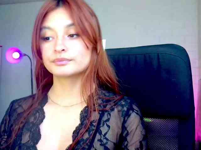 Ambarsweetie webcam