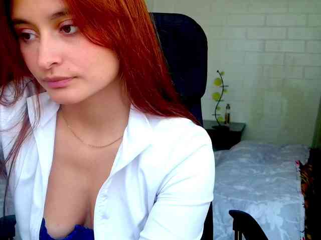 webcam strip Ambarsweetie
