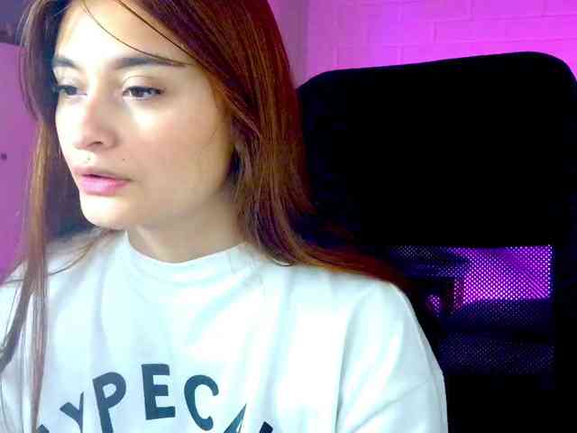 Ambarsweetie webcam