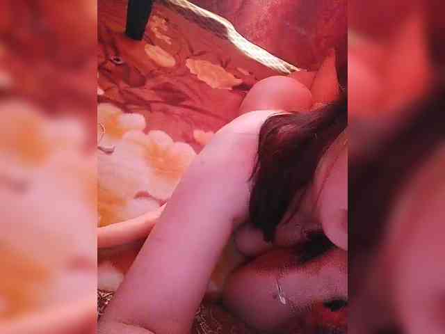 JuliSuperstar webcam