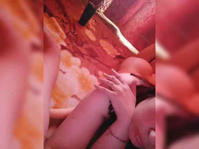 naked chat JuliSuperstar
