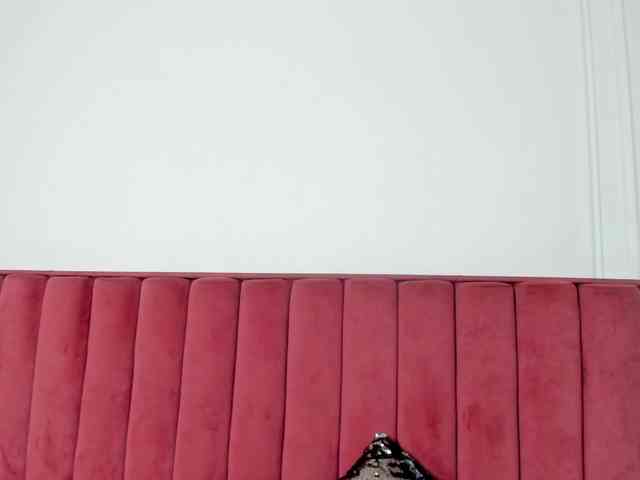 Yoursweethanna Live Webcam on BongaCams