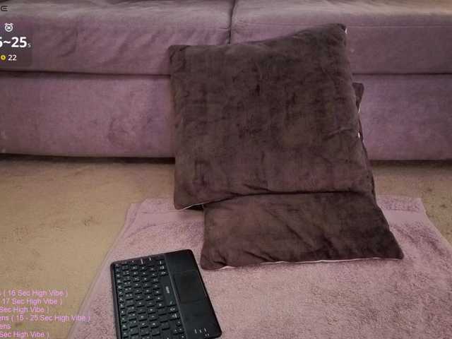 LittleSammy's BongaCams show and profile