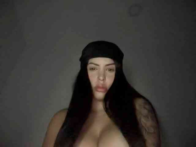 Модель: Colombianahorny