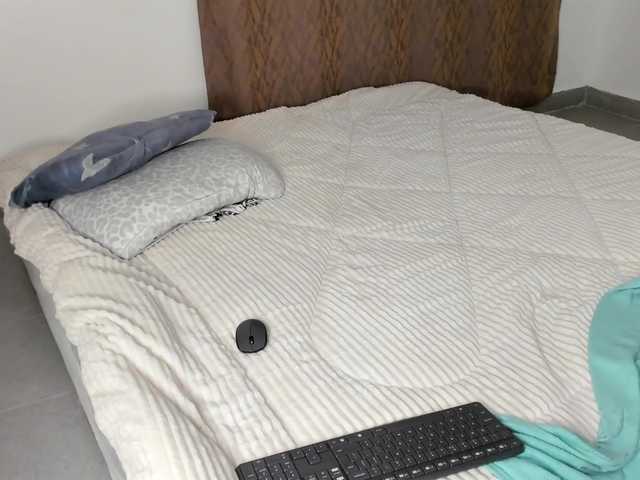 Barbie-The-Body's BongaCams show and profile