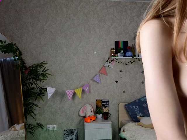 AnnyiBlue's BongaCams show and profile