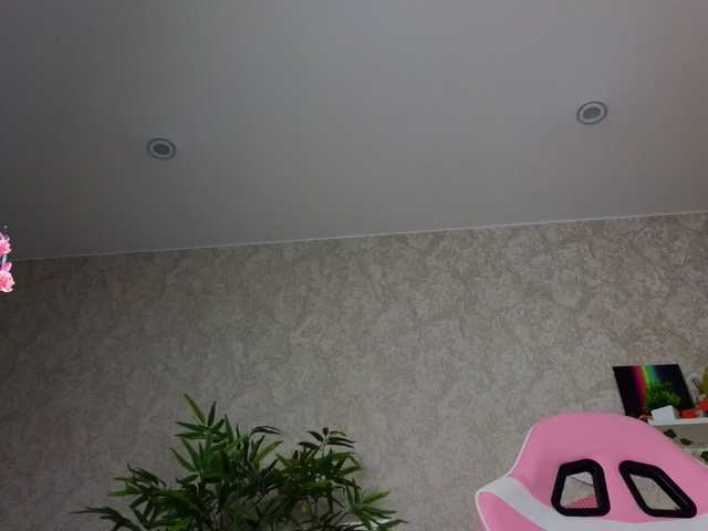 AnnyiBlue's BongaCams show and profile