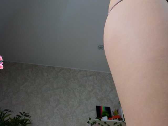 AnnyiBlue's BongaCams show and profile