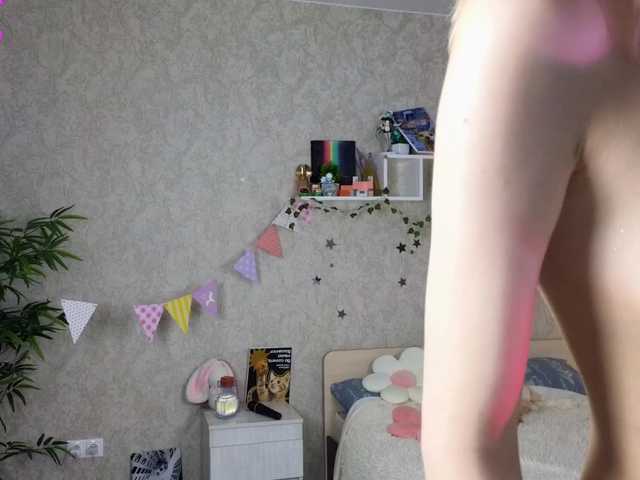 AnnyiBlue's BongaCams show and profile