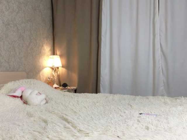 AnnyiBlue's BongaCams show and profile