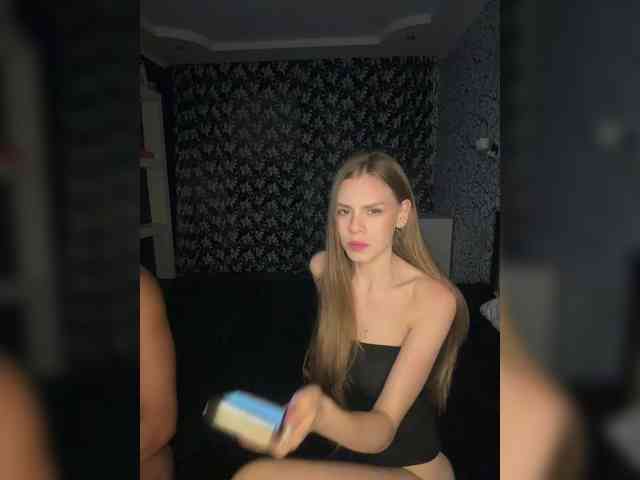 theadebuenoo webcam
