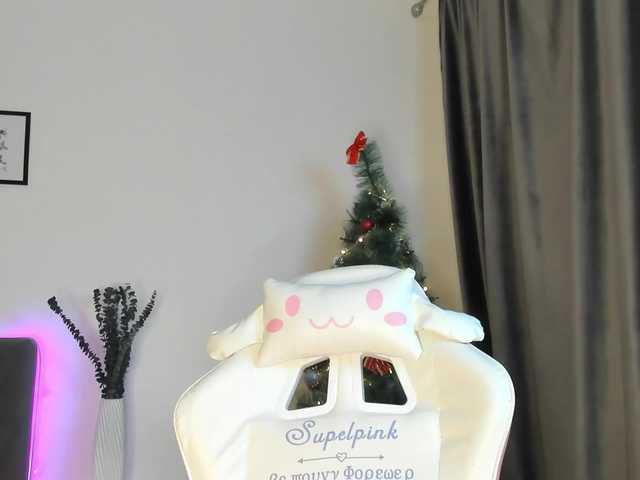 elliediaz — Hi there! Im Ellie, lets get to know each other! Goal - squirt, @remain tk left :)