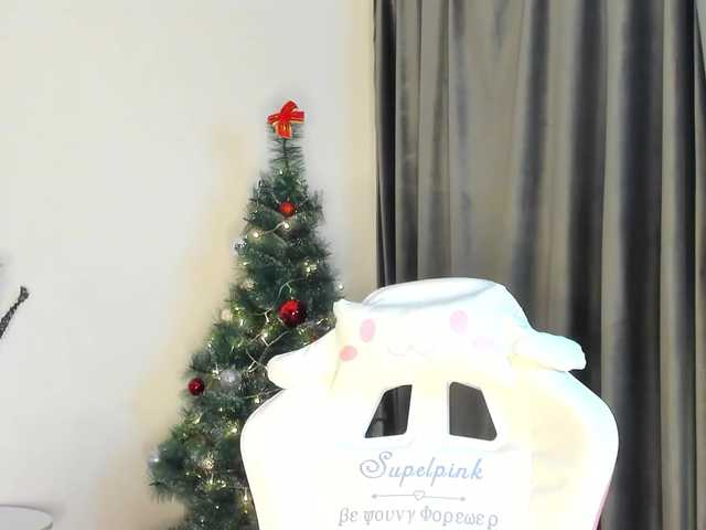 elliediaz's BongaCams show and profile