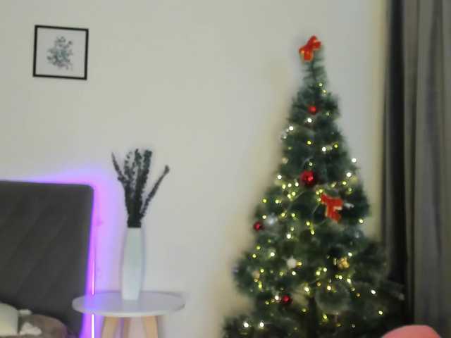 elliediaz's BongaCams show and profile