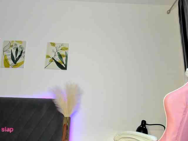 live cam Elliediaz