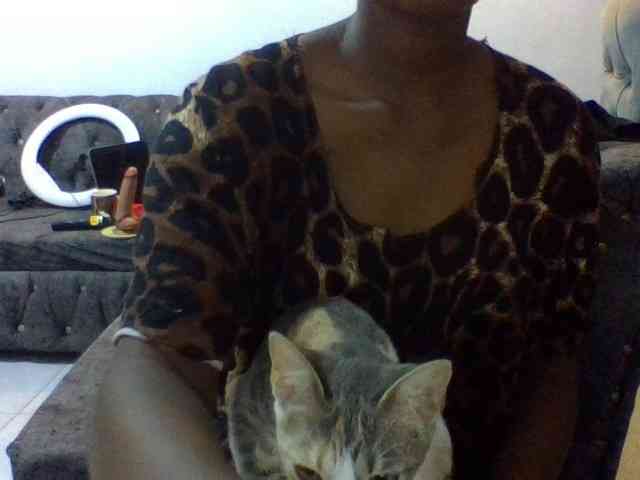 Lustylusty20 webcam