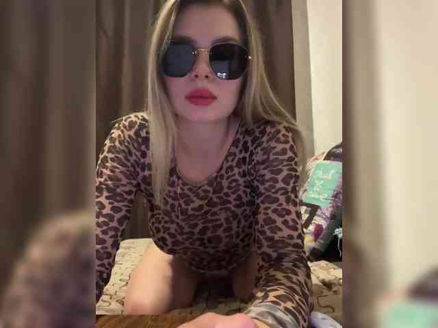 strip chat live Alinalessss