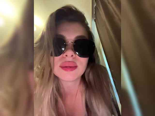 alinalessss Live Webcam on BongaCams
