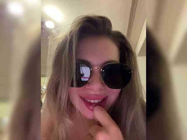 alinalessss Live Webcam on BongaCams