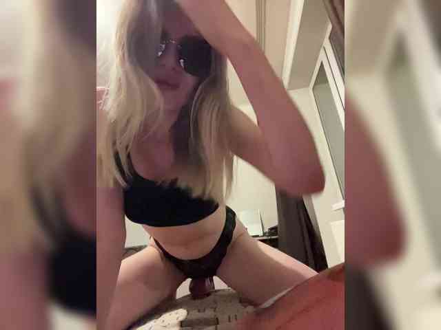alinalessss Live Webcam on BongaCams