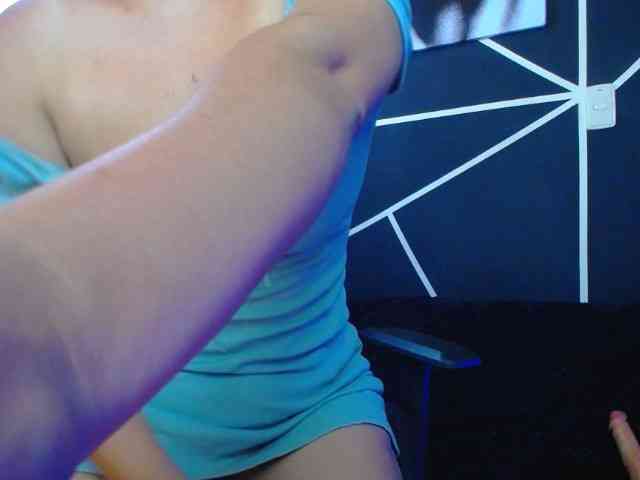 free sexcam KAROLCAM